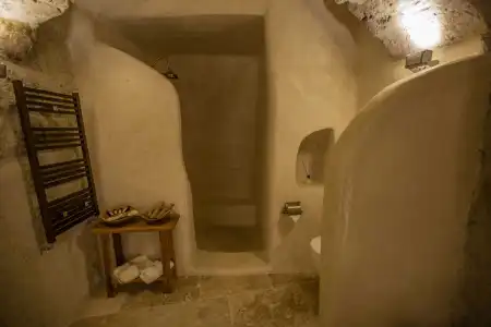 Doda Artisanal Cave +14 adults only - 7