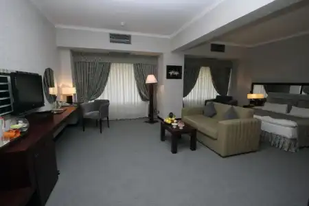Le Grande Plaza - 47