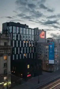 Vertical Frunzenskaya - 32