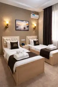 Grand Karavan - 13