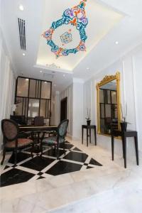 Seven Rooms Boutique - 10