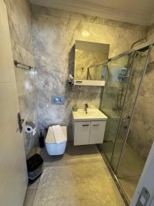 Airport Guest House - 11