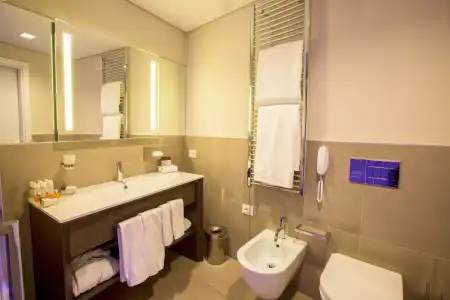 DoubleTree by Hilton City Centre - 48