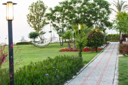 Lucida Beach - 14