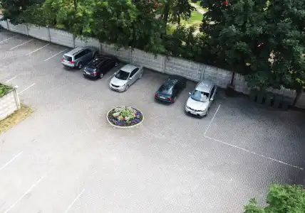 Karkushin Dom - 17