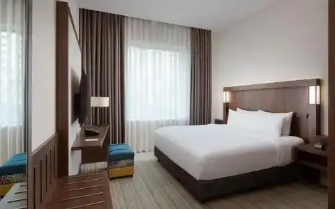 Courtyard by Marriott - 31