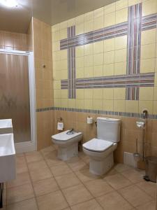 La Vie De Chateau - 144