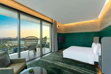 Hyatt Centric Jumeirah Dubai - 6