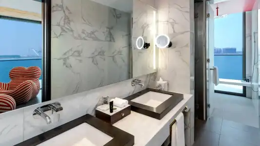 Hyatt Centric Jumeirah Dubai - 40