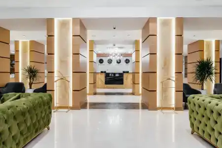 Ramada by Wyndham - 30