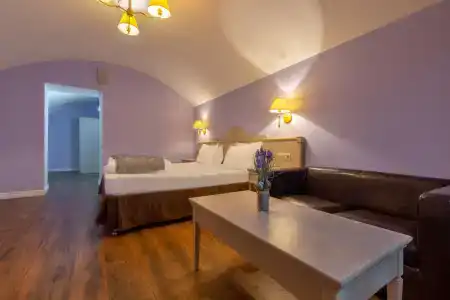 Business - Vremena Goda Taganskaya - 71