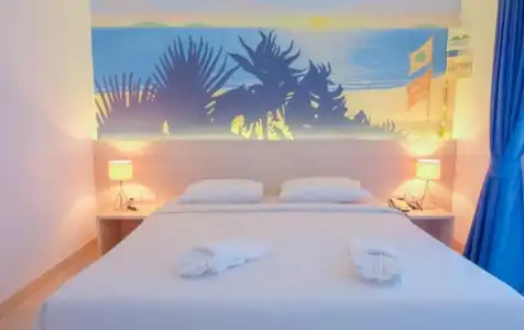 Flipper House - 4