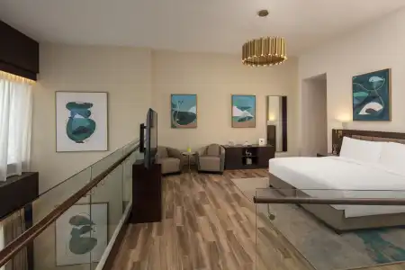 Avani + Palm View Dubai & Suites - 50