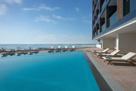 Wyndham Garden Ajman Corniche - 1