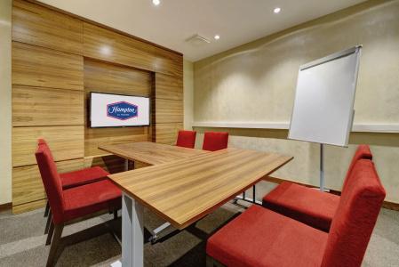 Hampton by Hilton Volgograd Profsoyuznaya - 20