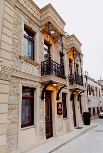Royal Antique Boutique - 2
