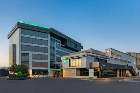Wyndham Garden Baku - 0