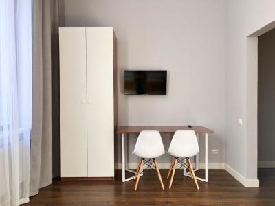 Demokrat na 9-oy Sovetskoy 5A - 116