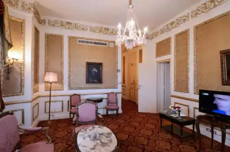 Windsor Palace Luxury Heritage since 1906 by Paradise Inn Group - 14