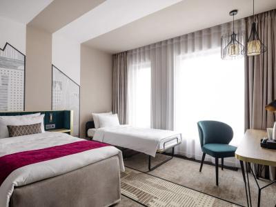 Mercure - 44