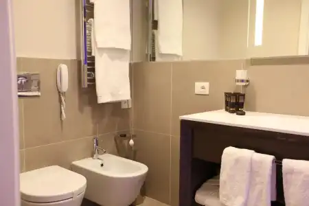 DoubleTree by Hilton City Centre - 9