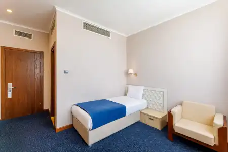 Cruise - 22