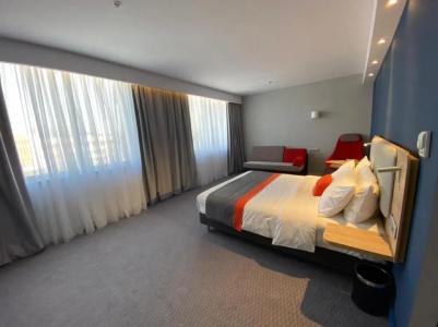 Holiday Inn Express Almaty, отель Ihg - 25