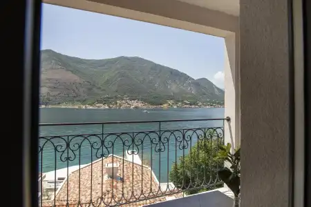 Huma Kotor Bay and Villas - 15