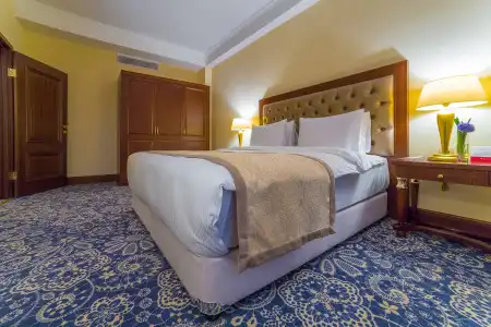 Ramada by Wyndham Almaty - 8