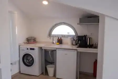 Aloha Suites - 14