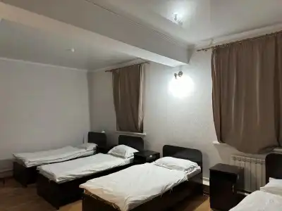 Almaty Five Seasons&Hostel - 12