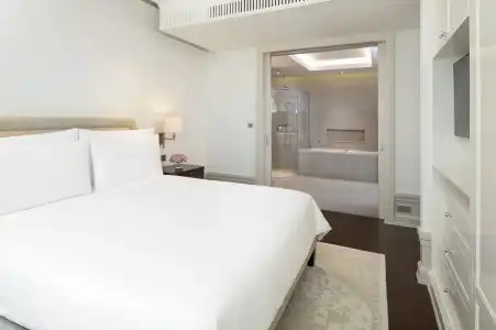 Oriental Residence Bangkok - 94