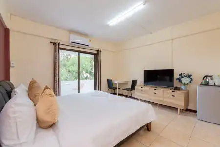 Hillside Resort - 41