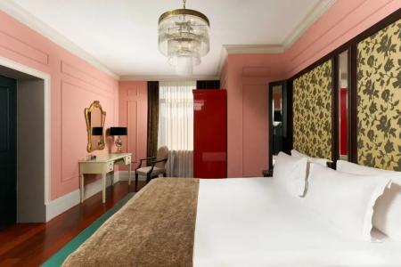 DOM Boutique by Authentics - 108