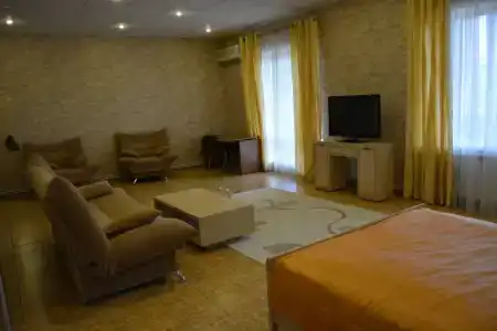 Butik-Otel "zvezdny Dom" - 62