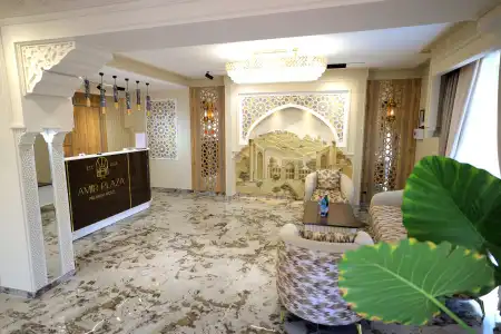 Amir Plaza - 42
