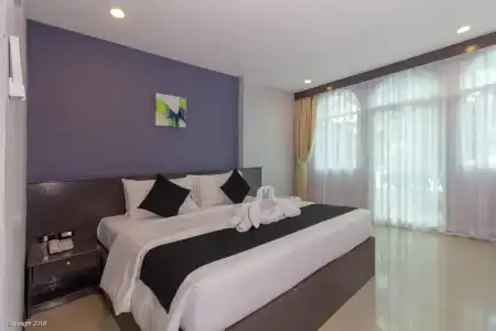 Modern Living Residence Phuket Patong - 14