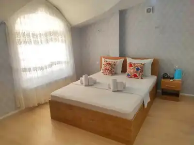 Registan Center Guest House - 10