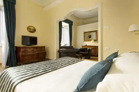 Golden Tulip Rome Piram - 40