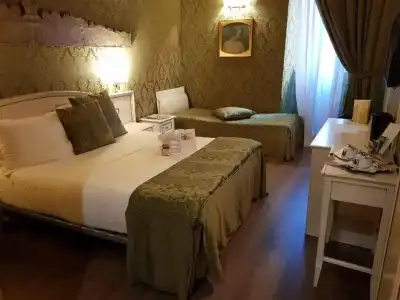 Residenza Canova Tadolini Luxury Rooms & Suites - 24