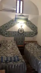 MEKHTAR CARAVAN SARAI XIX - 3