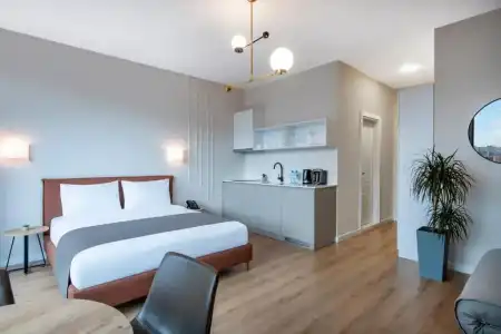Steps & Apartament Apartment - 22