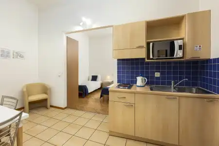 GuestHouse Lugano Apartments by LR - 10