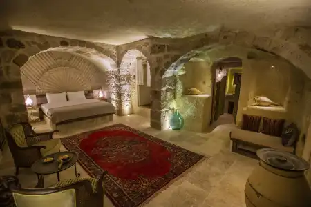 Doda Artisanal Cave +14 adults only - 10