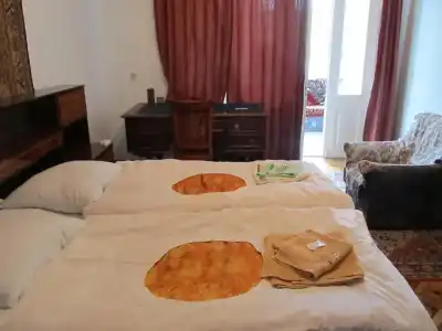 Artush & Raisa B&B - 9