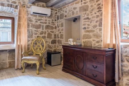 Heritage Palace Varos - Mag Quaint & Elegant Boutiques - 122
