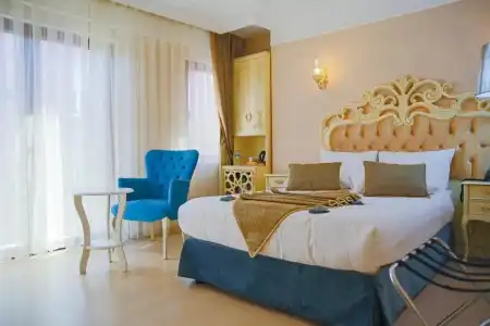 Edibe Sultan - 73
