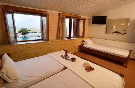 Faros Rooms & Suites - 56