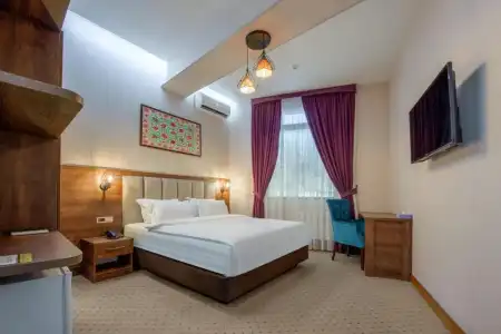 Corner Tashkent - 24