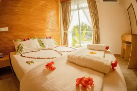Perla Dhangethi - 1